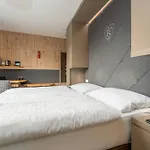 Aparthotel Avenida Panorama 4*